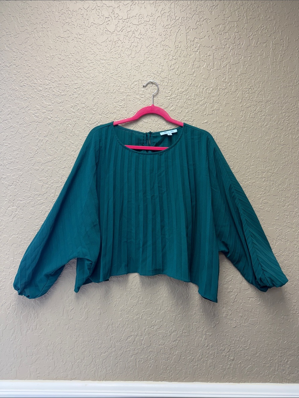 She + Sky Teal Pleated Balloon-Sleeve Blouse Small
